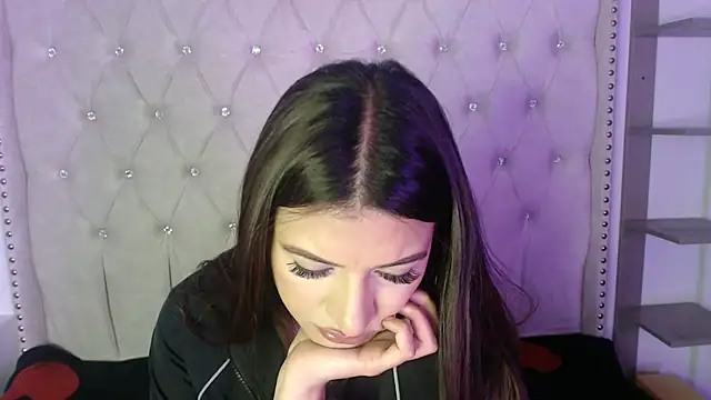 Snapshot of Abril_Squirt chatting on October 2025 03:19:01 AM Abril Squirt online show from October 2025 03:19:01 AM