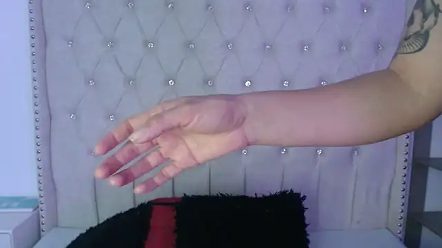 Abril Squirt online show from October 2025 08:32:02 PM