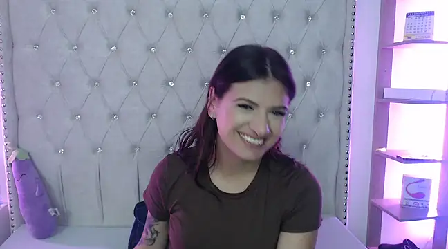 Snapshot of Abril_Squirt chatting on February 2025 09:24:02 AM Abril Squirt online show from February 2025 09:24:02 AM
