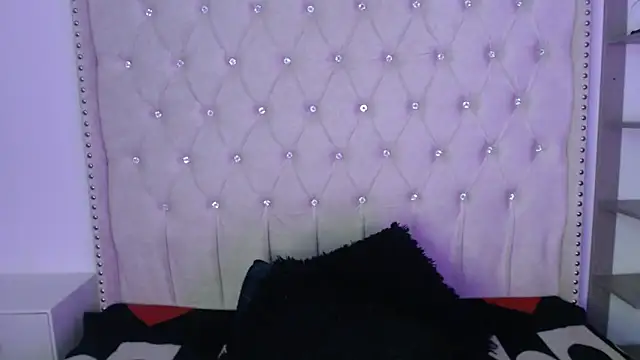 Snapshot of Abril_Squirt chatting on September 2025 10:11:02 AM Abril Squirt online show from September 2025 10:11:02 AM