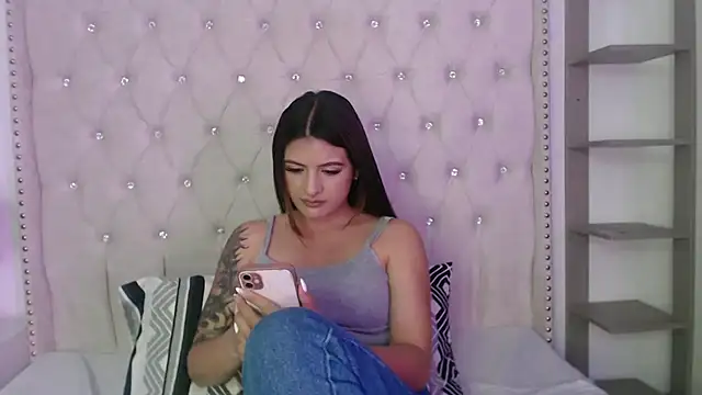 Abril Squirt online show from May 2026 10:41:02 PM