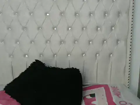 Snapshot of Abril_Squirt chatting on March 2025 08:08:01 AM Abril Squirt online show from March 2025 08:08:01 AM