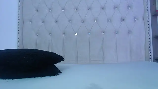 Abril Squirt online show from March 2026 10:43:01 AM