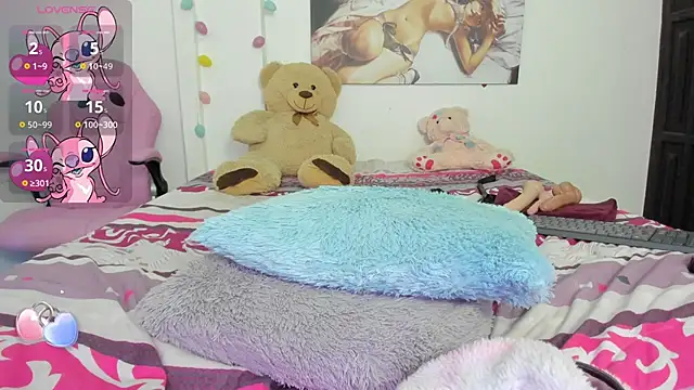 dulce kim online show from February 2025 03:43:01 PM