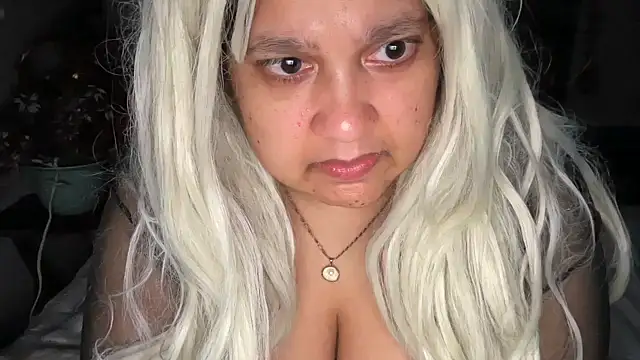 Snapshot of MelanieFawker chatting on September 2025 12:10:01 PM MelanieFawker online show from September 2025 12:10:01 PM