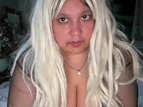 Snapshot of MelanieFawker chatting on September 2025 01:53:02 AM MelanieFawker online show from September 2025 01:53:02 AM