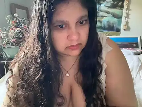 Snapshot of MelanieFawker chatting on November 2025 10:58:02 PM MelanieFawker online show from November 2025 10:58:02 PM