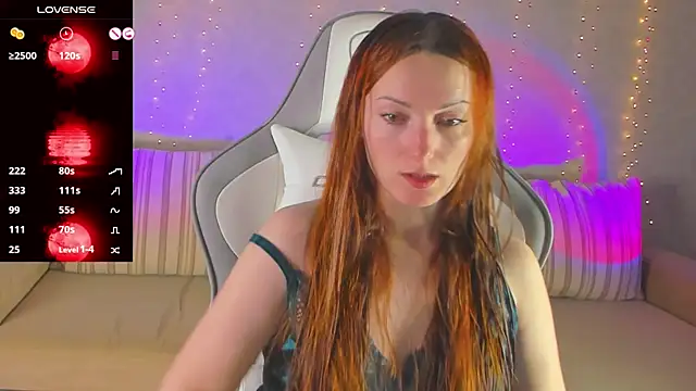 Snapshot of FlamyGold chatting on April 2026 12:59:02 AM FlamyGold online show from April 2026 12:59:02 AM