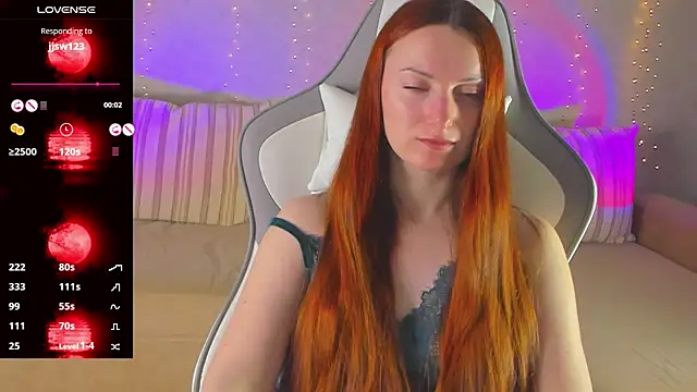 Snapshot of FlamyGold chatting on April 2026 01:24:02 AM FlamyGold online show from April 2026 01:24:02 AM