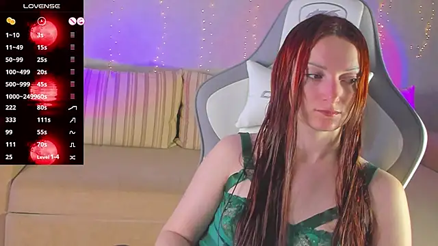 Snapshot of FlamyGold chatting on May 2026 01:41:02 AM FlamyGold online show from May 2026 01:41:02 AM