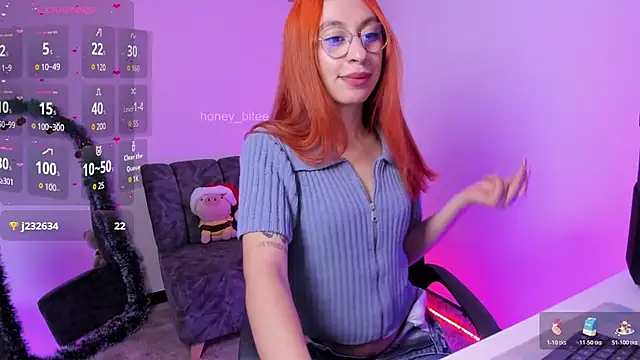 Snapshot of Victoria-ross chatting on November 2025 09:26:02 PM Victoria-ross online show from November 2025 09:26:02 PM