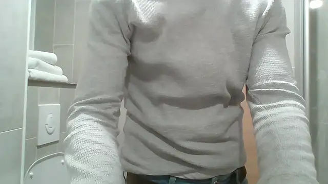 maxmueller321 online show from January 2026 02:01:02 PM