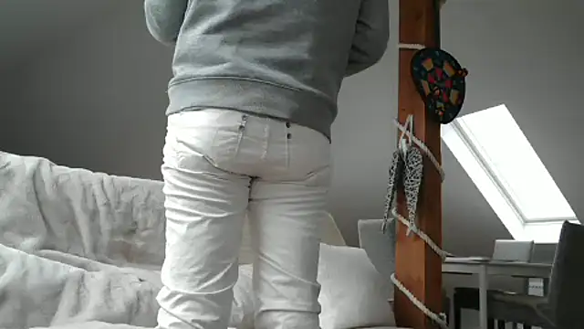 maxmueller321 online show from December 2024 09:34:01 AM