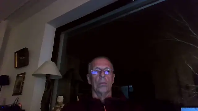 maxmueller321 online show from December 2024 08:06:02 PM