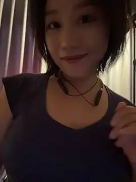 Snapshot of Eliza-E chatting on July 2026 02:45:01 AM Eliza-E online show from July 2026 02:45:01 AM