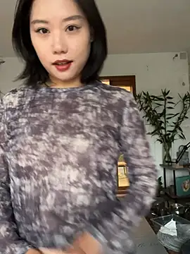 Eliza-E online show from April 2026 12:28:01 AM