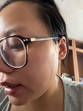 Snapshot of Eliza-E chatting on July 2026 01:17:01 AM Eliza-E online show from July 2026 01:17:01 AM