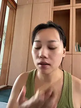 Snapshot of Eliza-E chatting on July 2026 11:55:02 PM Eliza-E online show from July 2026 11:55:02 PM