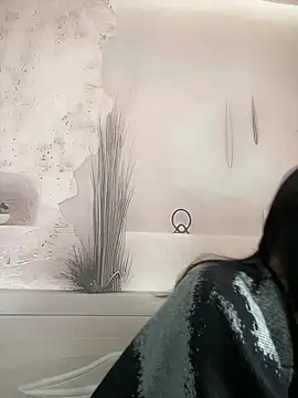 Eliza-E online show from January 2025 02:09:01 AM