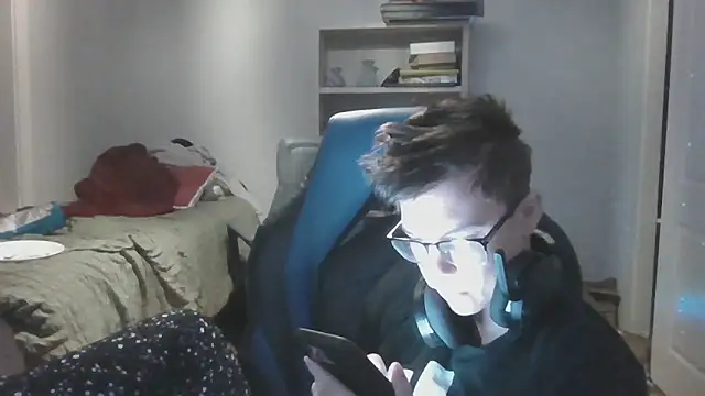 Snapshot of KaliSnow199623 chatting on January 2026 02:06:02 AM KaliSnow199623 online show from January 2026 02:06:02 AM