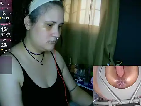 Snapshot of lolalicious_758 chatting on May 2026 07:34:02 PM lolalicious 758 online show from May 2026 07:34:02 PM