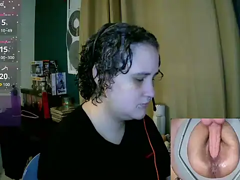 Snapshot of lolalicious_758 chatting on May 2026 11:56:02 PM lolalicious 758 online show from May 2026 11:56:02 PM