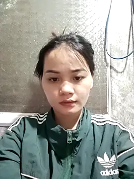 Ngoc-Trinh online show from March 2026 02:15:01 AM