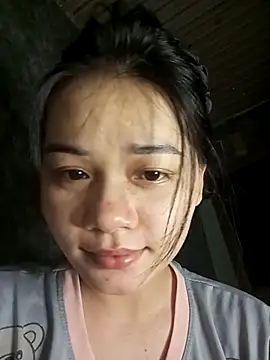 Ngoc-Trinh online show from April 2026 05:10:02 PM