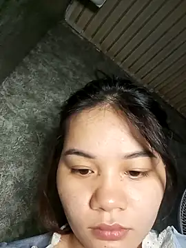 Ngoc-Trinh online show from April 2026 04:54:02 PM