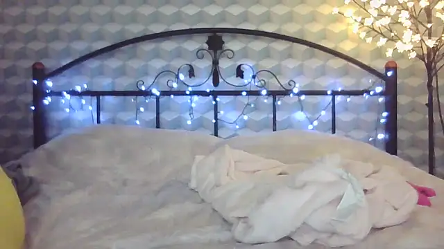Snapshot of _Leslyy_Solo_1 chatting on January 2025 11:54:02 AM Leslyy Solo 1 online show from January 2025 11:54:02 AM