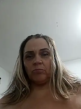 hugebobbs online show from December 2025 07:51:01 AM