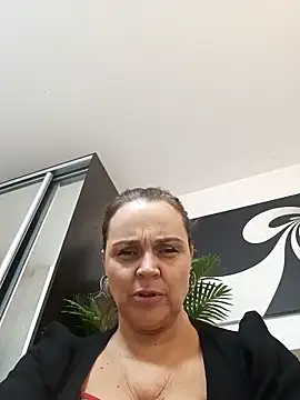 hugebobbs online show from March 2026 10:01:02 AM