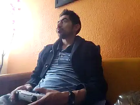 Angel Coronel online show from December 2024 09:00:01 PM