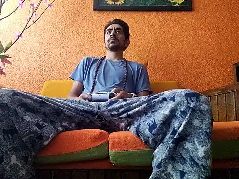 Angel Coronel online show from August 2026 03:40:02 PM