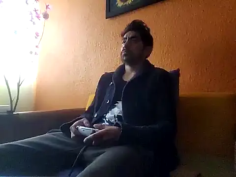 Angel Coronel online show from January 2025 06:44:01 PM