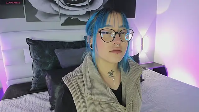 sofi bakerr online show from December 2025 11:31:01 AM