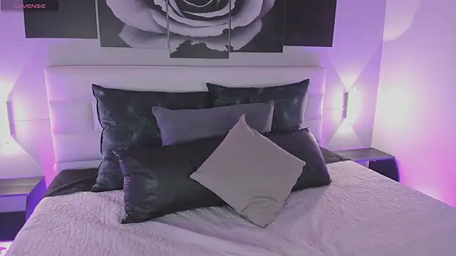 sofi bakerr online show from November 2025 11:43:02 AM