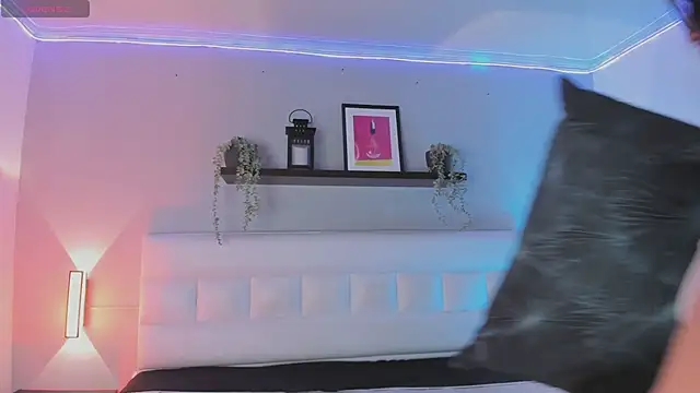 sofi bakerr online show from February 2026 11:51:02 AM