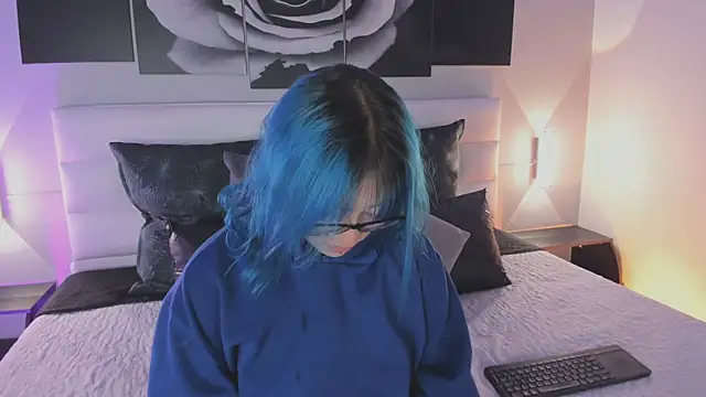 sofi bakerr online show from December 2025 11:35:01 AM