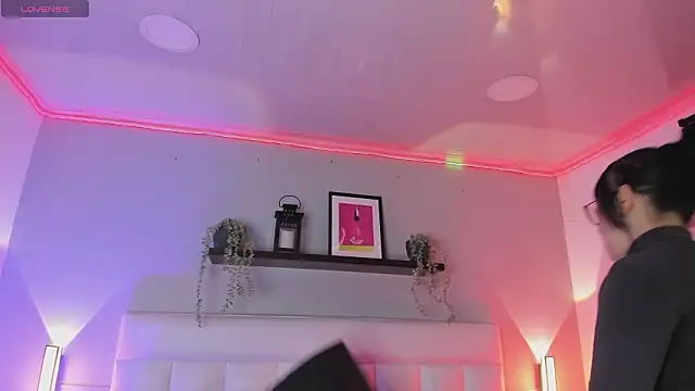 sofi bakerr online show from February 2026 11:33:02 AM