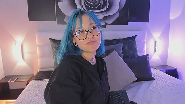 sofi bakerr online show from October 2025 11:32:01 AM