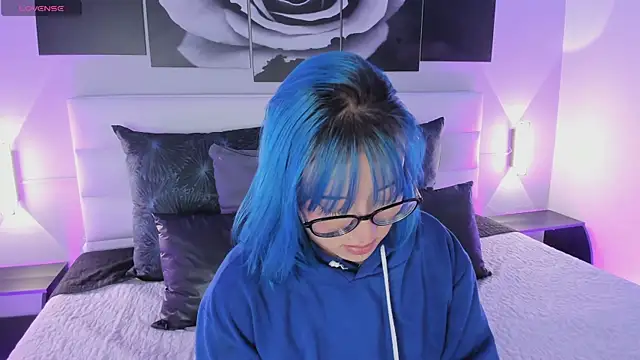 sofi bakerr online show from November 2025 11:36:01 AM