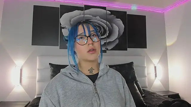 sofi bakerr online show from November 2025 11:36:01 AM