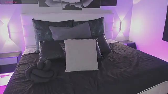 sofi bakerr online show from October 2025 11:42:02 AM