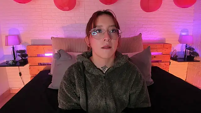 Snapshot of sofi_bakerr chatting on March 2025 11:33:02 AM sofi bakerr online show from March 2025 11:33:02 AM