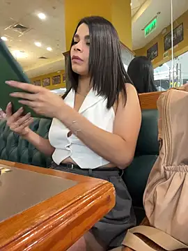 DaryRos online show from March 2026 07:47:01 PM