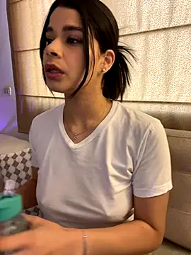 DaryRos online show from October 2025 09:59:02 PM