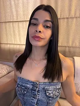 DaryRos online show from November 2025 10:20:02 PM