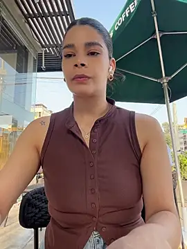 DaryRos online show from April 2026 09:37:02 PM