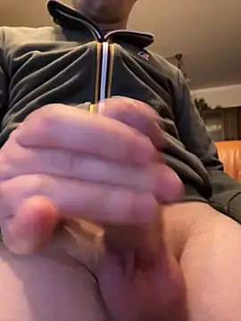 Snapshot of bookerr11 chatting on February 2026 09:43:02 PM bookerr11 online show from February 2026 09:43:02 PM